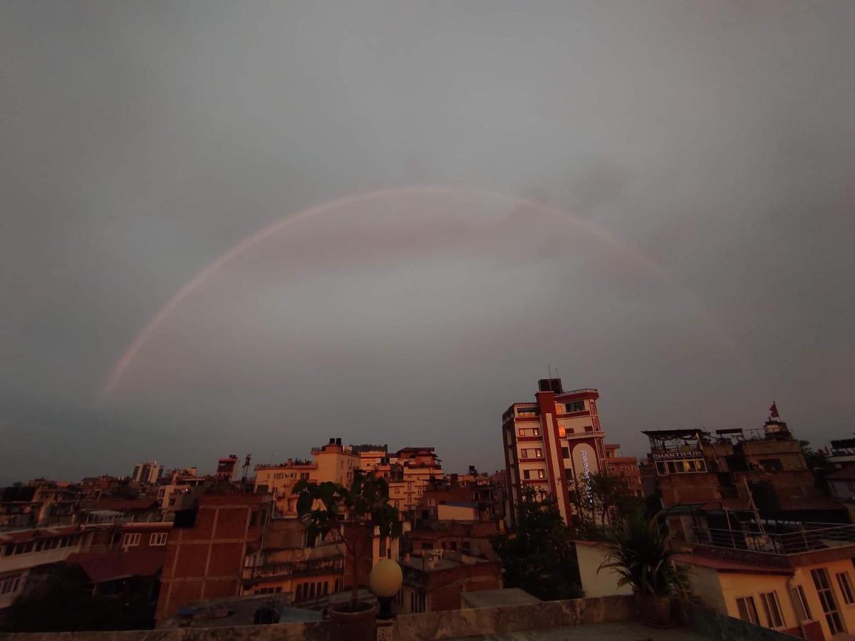 Yog Hostel Kathmandu Bagian luar foto