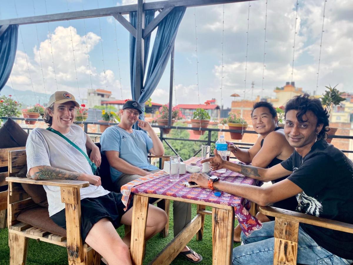 Yog Hostel Kathmandu Bagian luar foto