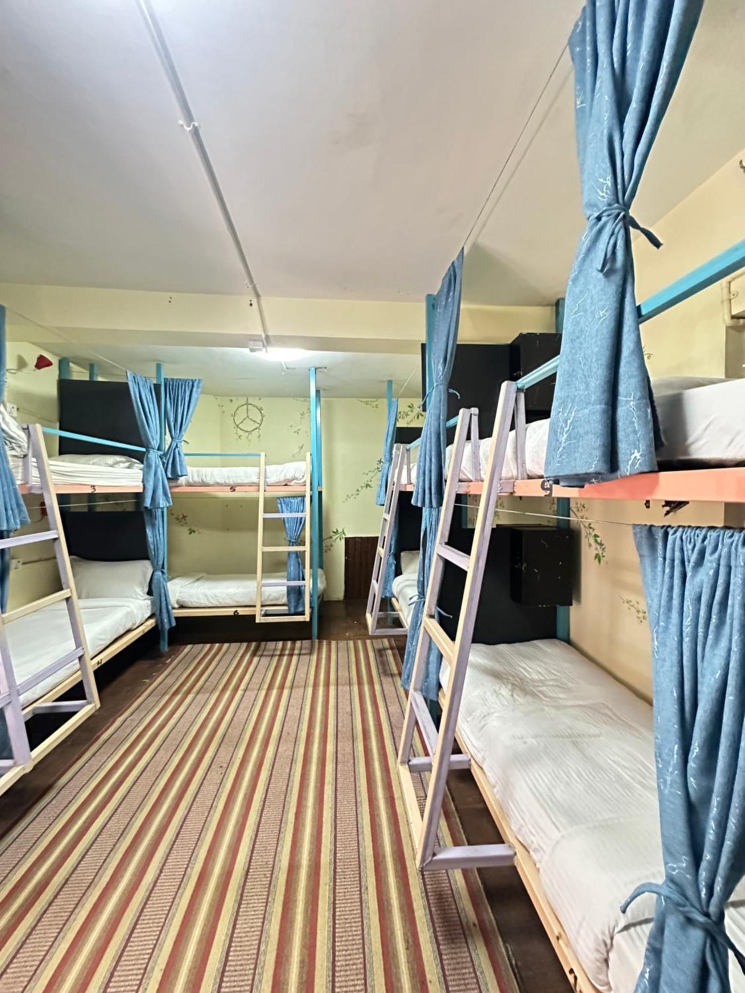 Yog Hostel Kathmandu Bagian luar foto